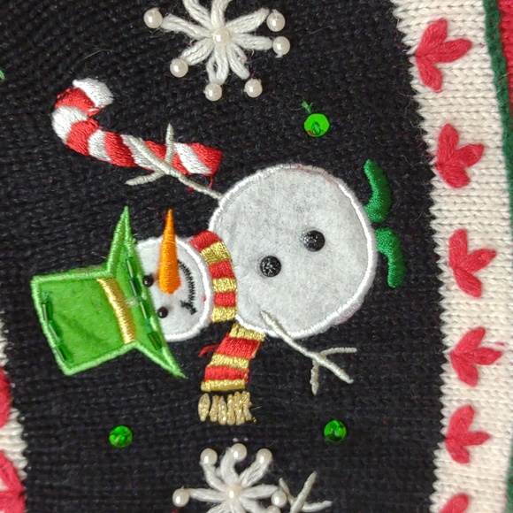 Dressbarn LS Red Cable Knit Mockneck Snowmen Snowflakes Embellished Sweater - Picture 9 of 16